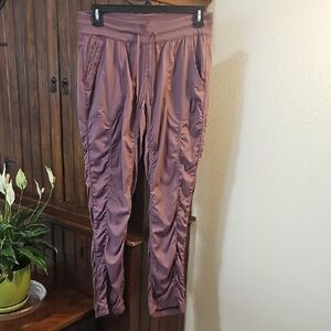The North Face Women's Track Pants - Mauve